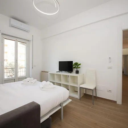 Domus Alexander By Ghor Apartament *